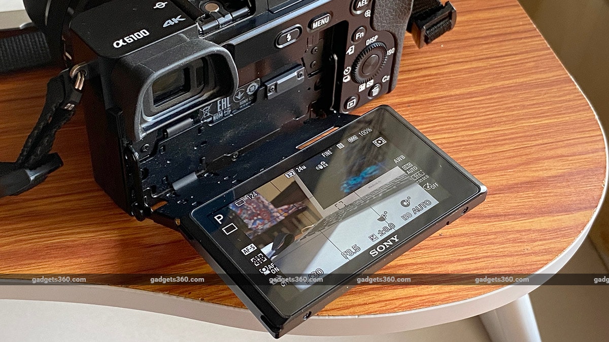 Sony A6100 LCD sony